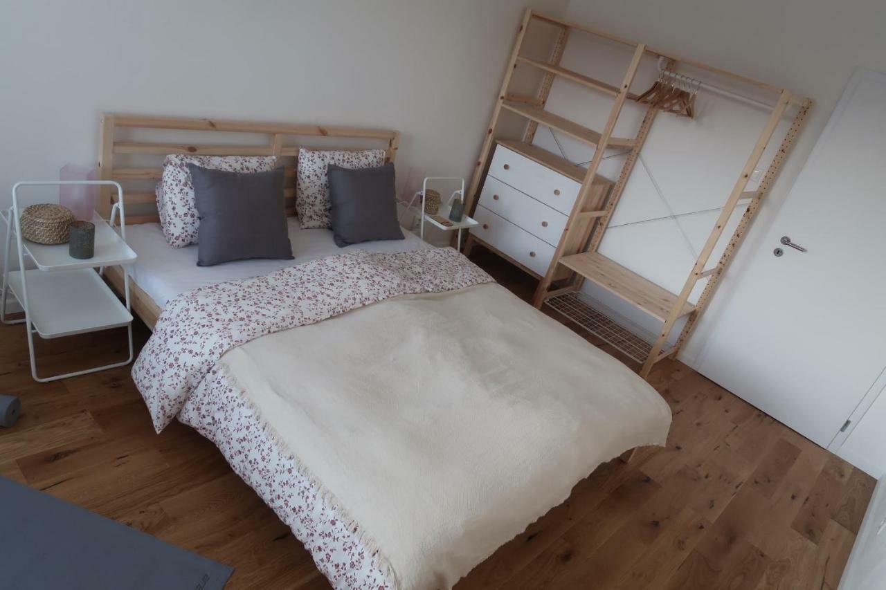 Hniezdo V Raji 1 - Luxurious Apartment 3 Min Walk To City Center Spišská Nová Ves Esterno foto