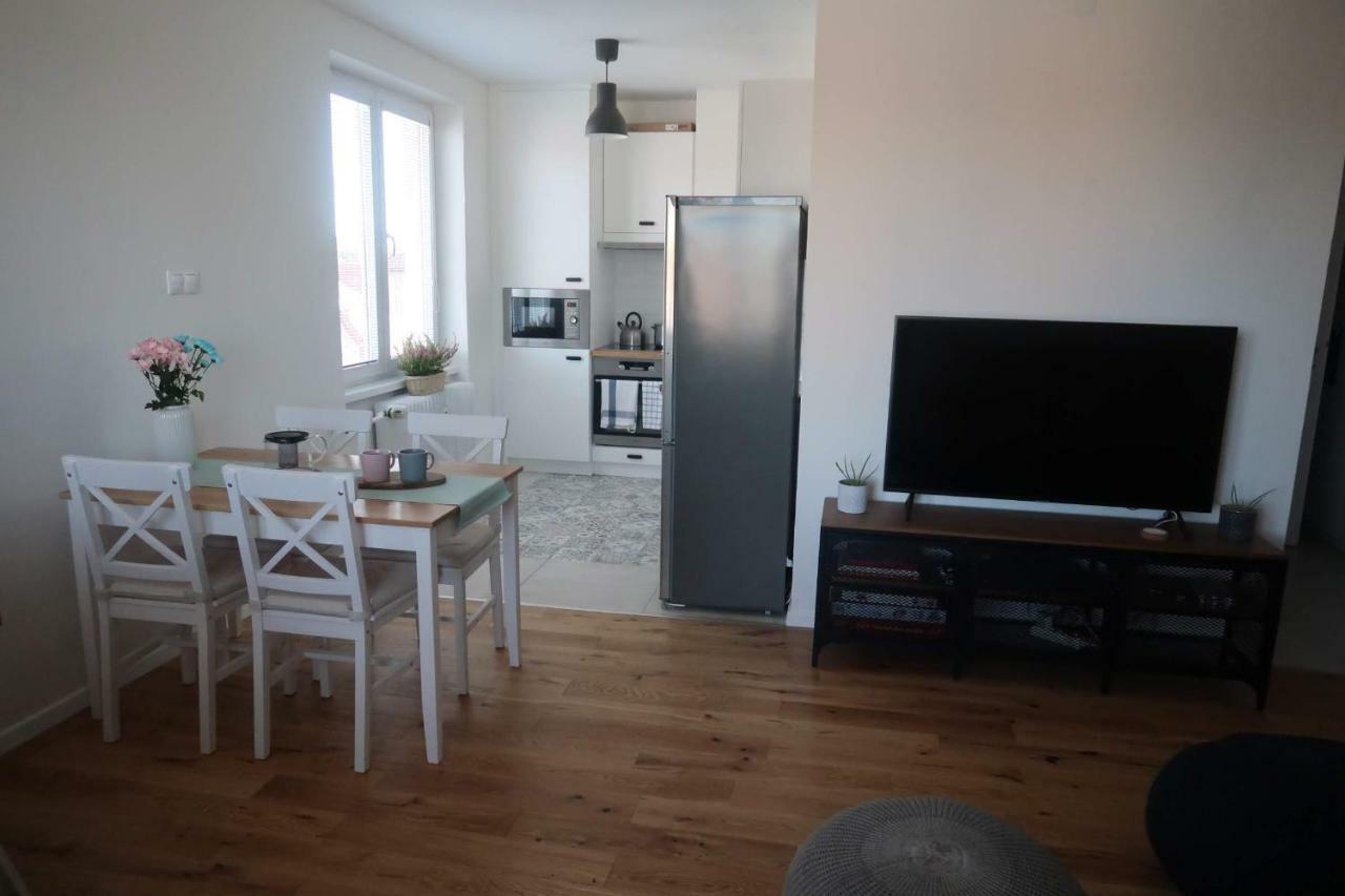Hniezdo V Raji 1 - Luxurious Apartment 3 Min Walk To City Center Spišská Nová Ves Esterno foto